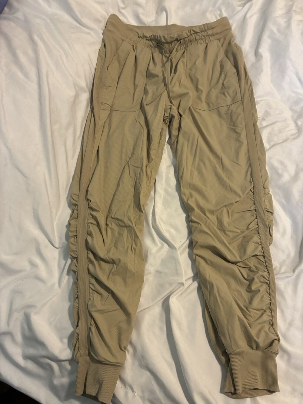 Lululemon Beyond The Studio Jogger Trench Beige Ruched High Rise Size 10
